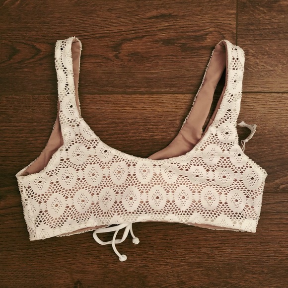 Siempre Golden Santa Monica Top - Picture 2 of 2